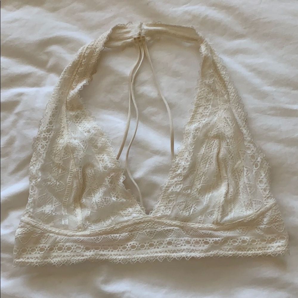Soft lace URBAN OUTFITTERS bralette